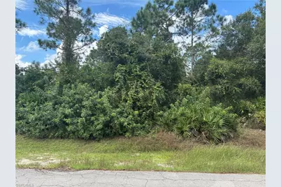 1113 Euclid Ave, Lehigh Acres, FL 33972 - Photo 2