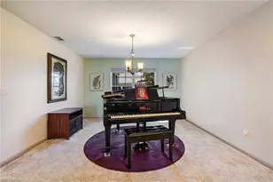 1226 Hazeltine Dr, Fort Myers, FL 33919 - Photo 8