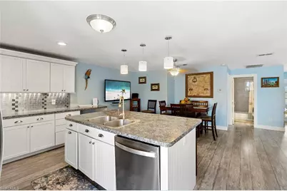220 Curlew St, Fort Myers Beach, FL 33931 - Photo 6