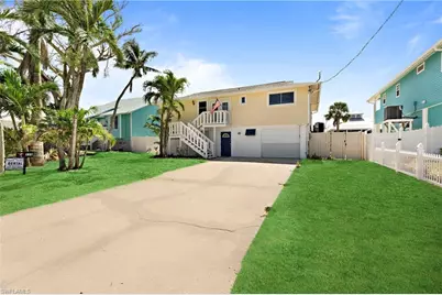220 Curlew St, Fort Myers Beach, FL 33931 - Photo 4