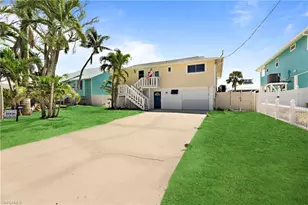 220 Curlew St, Fort Myers Beach, FL 33931 - Photo 4