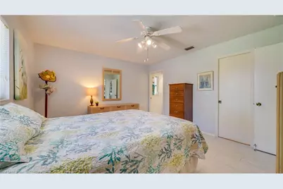 929 SE 6th Ter, Cape Coral, FL 33990 - Photo 14