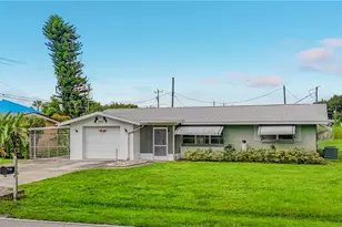 2901 Parkview Dr, Fort Myers, FL 33905 - Photo 1