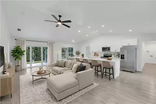 1619 NE 36th Ln, Cape Coral, FL 33909 - Photo 8