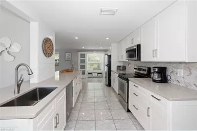 1717 SE 41st St, Cape Coral, FL 33904 - Photo 18