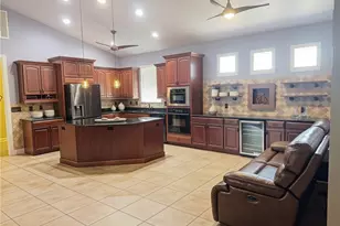 2911 NW 14th Terrace, Cape Coral, FL 33993 - Photo 4