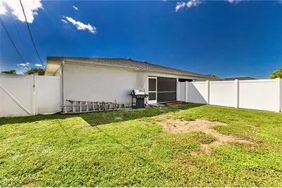 1801/1803 SW Santa Barbara Pl, Cape Coral, FL 33991 - Photo 36