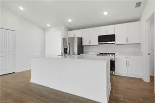 1135 NW 8th Pl, Cape Coral, FL 33993 - Photo 4