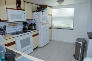 3734 SW 8th Ct, Cape Coral, FL 33914 - Photo 2