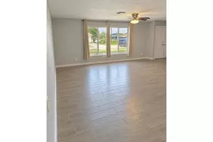 1718 NE 7th St, Cape Coral, FL 33909 - Photo 10