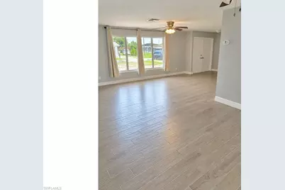 1718 NE 7th St, Cape Coral, FL 33909 - Photo 18