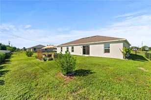 1409 NE 4th Pl, Cape Coral, FL 33909 - Photo 28