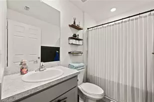 1409 NE 4th Pl, Cape Coral, FL 33909 - Photo 22