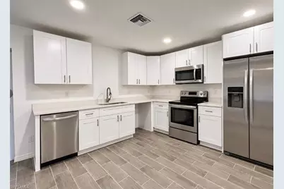 2716 10th St SW, Lehigh Acres, FL 33976 - Photo 2