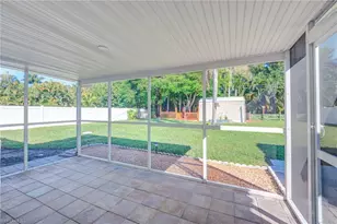 843 Lake McGregor Dr, Fort Myers, FL 33919 - Photo 10
