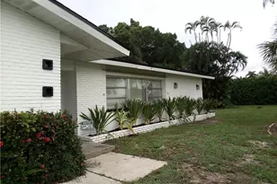10300 McGregor Blvd, Fort Myers, FL 33919 - Photo 4