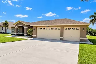 738 Milwaukee Blvd, Lehigh Acres, FL 33974 - Photo 4