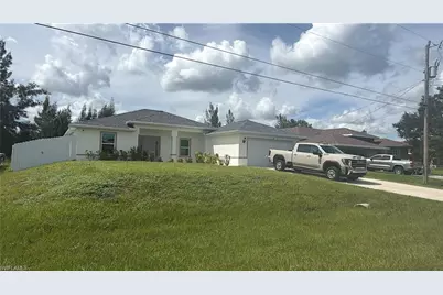 4034 NE 9th Pl, Cape Coral, FL 33909 - Photo 1