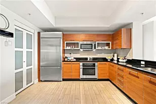 3000 Oasis Grand Blvd, Fort Myers, FL 33916 - Photo 10