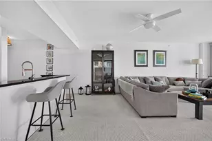 3000 Oasis Grand Blvd, Fort Myers, FL 33916 - Photo 8