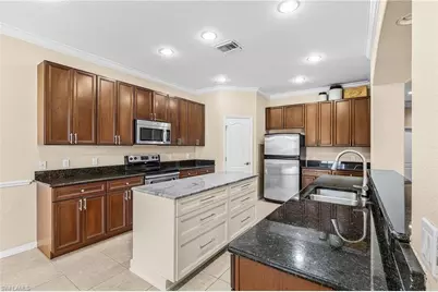 12424 Country Day Cir, Fort Myers, FL 33913 - Photo 8