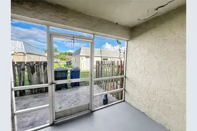 6635 Warwick Cir #4, Fort Myers, FL 33919 - Photo 26