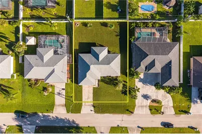 147 SE 19th Ln, Cape Coral, FL 33990 - Photo 34