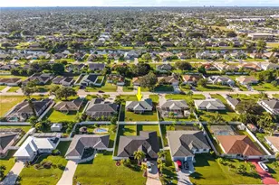 147 SE 19th Ln, Cape Coral, FL 33990 - Photo 38