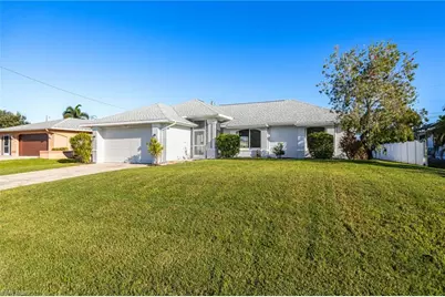 147 SE 19th Ln, Cape Coral, FL 33990 - Photo 2