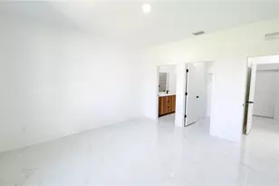 717 Avondale St E, Lehigh Acres, FL 33974 - Photo 18