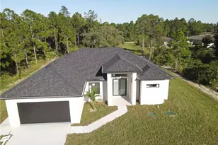 912 Hibiscus Ave, Lehigh Acres, FL 33972 - Photo 30