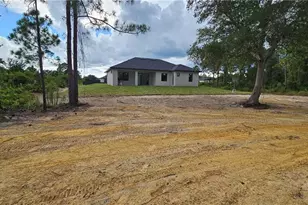 912 Hibiscus Ave, Lehigh Acres, FL 33972 - Photo 28
