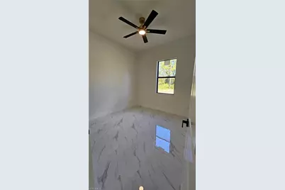 912 Hibiscus Ave, Lehigh Acres, FL 33972 - Photo 16