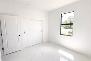 721 Avondale St E, Lehigh Acres, FL 33974 - Photo 10