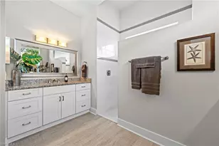8702 Lakefront Ct, Fort Myers, FL 33908 - Photo 16