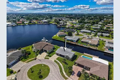 4547 W Coral Cir, North Fort Myers, FL 33903 - Photo 2