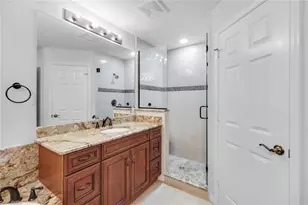 401 Bayfront Pl, Naples, FL 34102 - Photo 20
