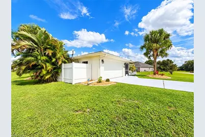 1535 Ultramarine Ln, Punta Gorda, FL 33983 - Photo 32