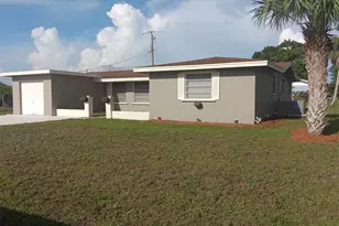 2244 Parkview Dr, Fort Myers, FL 33905 - Photo 2