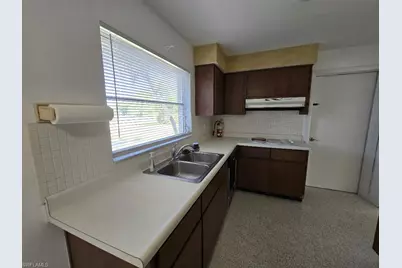 2829 SE 17th Ave, Cape Coral, FL 33904 - Photo 12