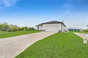 2836 NW 5th Terrace, Cape Coral, FL 33993 - Photo 2