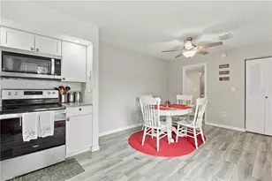 5205 Cedarbend Dr, Fort Myers, FL 33919 - Photo 10