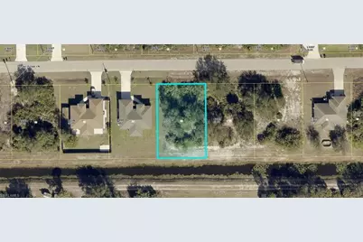 552 Lone Star Ln, Lehigh Acres, FL 33974 - Photo 1
