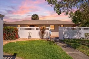 4289 Island Cir, Fort Myers, FL 33919 - Photo 1