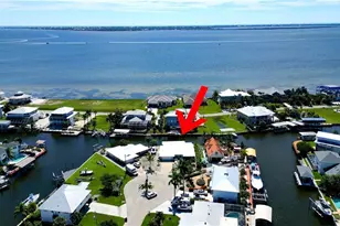 2277 Sapodilla Ln, Saint James City, FL 33956 - Photo 2