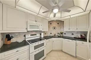 5 Bluebill Ave, Naples, FL 34108 - Photo 8