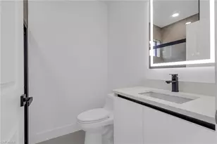 4042 NE 10th Pl, Cape Coral, FL 33909 - Photo 16