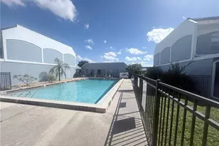 4514 SW 8th Pl, Cape Coral, FL 33914 - Photo 2