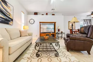8079 Woodridge Pointe Dr, Fort Myers, FL 33912 - Photo 6