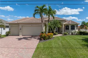 1025 SW 6th Ave, Cape Coral, FL 33991 - Photo 4